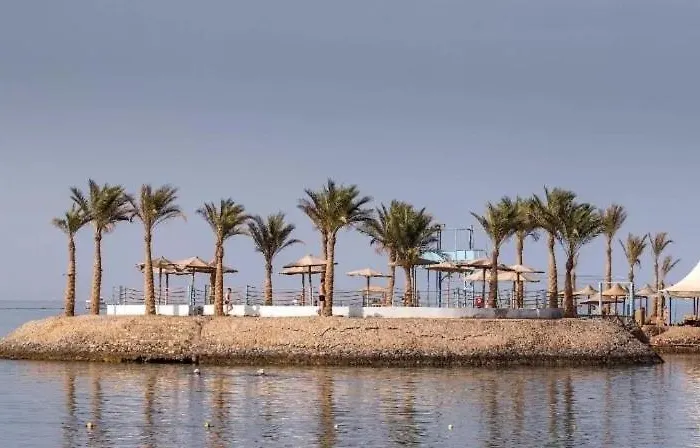 One Bedroom With Aqua View At Mirage Bay Aparthotel