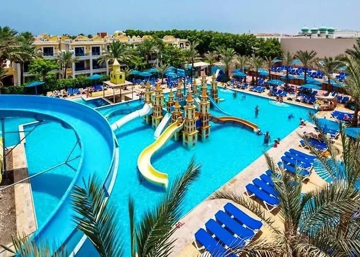 One Bedroom With Aqua View At Mirage Bay 4*