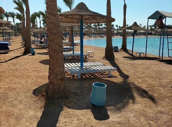 One Bedroom With Aqua View At Mirage Bay 4*