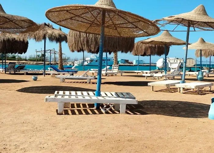 One Bedroom With Aqua View At Mirage Bay Aparthotel 4*
