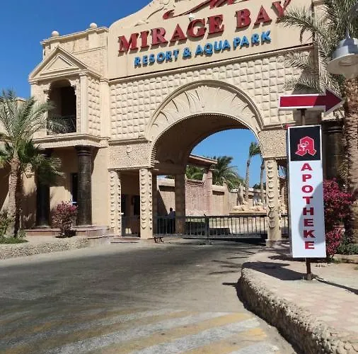 One Bedroom With Aqua View At Mirage Bay Aparthotel 4*