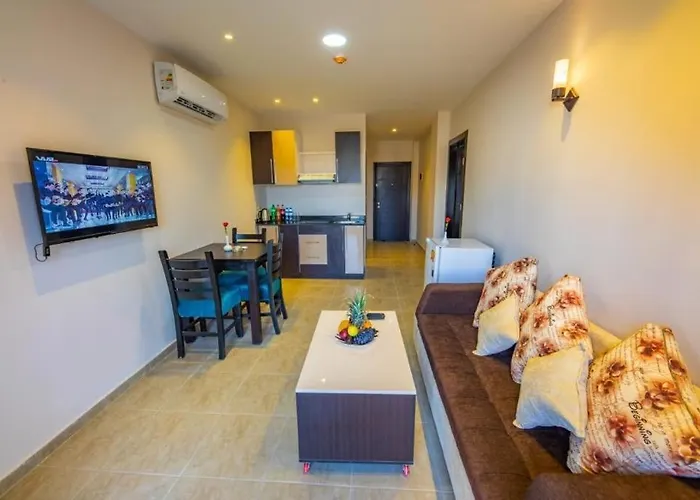 One Bedroom With Aqua View At Mirage Bay Aparthotel