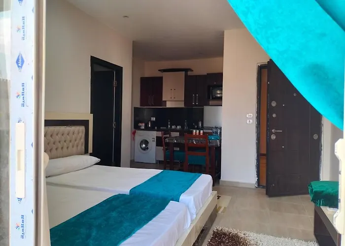 One Bedroom With Aqua View At Mirage Bay